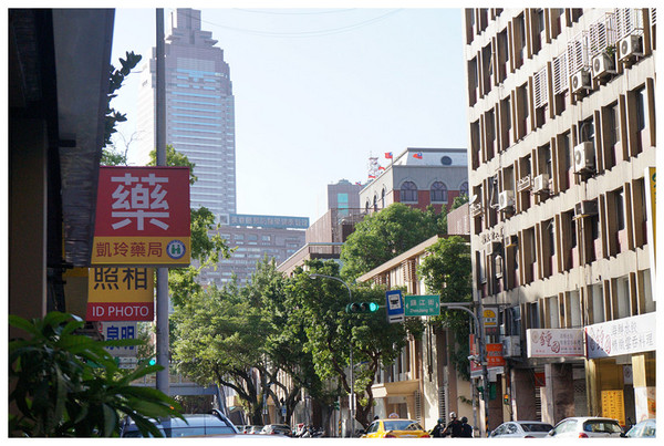 Dundas St.登打士街麵包美式主題餐廳：台北善導寺站♬學區名店開分店！市區品嘗手工麵包吃到飽Ｘ咖啡香，限定版異國料理菜單供應！ Dundas St. Mini 登打士街／台北店