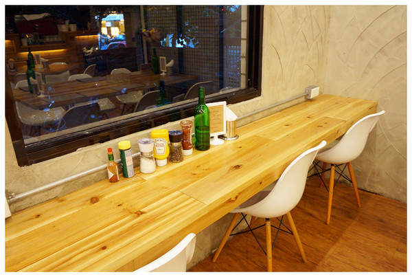 Dundas St.登打士街麵包美式主題餐廳：台北善導寺站♬學區名店開分店！市區品嘗手工麵包吃到飽Ｘ咖啡香，限定版異國料理菜單供應！ Dundas St. Mini 登打士街／台北店