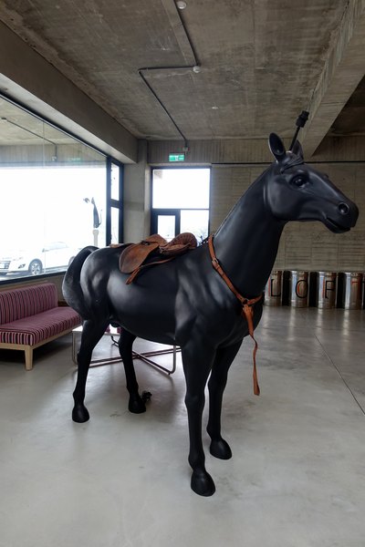 LOFT17 森活休閒園區：(胖樺食記)石碇山中靜謐優雅必訪咖啡廳「LOFT17 森活休閒園區」，腹地廣大風景優美如詩如畫/家族聚會尾牙春酒