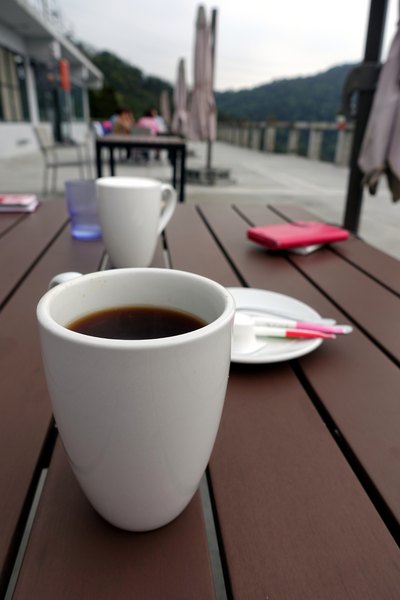 LOFT17 森活休閒園區：(胖樺食記)石碇山中靜謐優雅必訪咖啡廳「LOFT17 森活休閒園區」，腹地廣大風景優美如詩如畫/家族聚會尾牙春酒