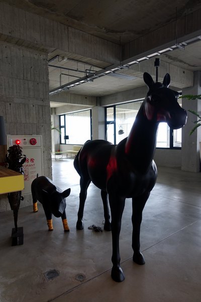 LOFT17 森活休閒園區：(胖樺食記)石碇山中靜謐優雅必訪咖啡廳「LOFT17 森活休閒園區」，腹地廣大風景優美如詩如畫/家族聚會尾牙春酒