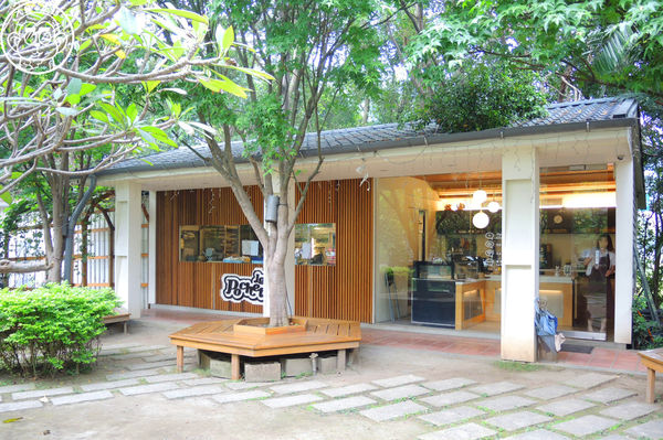 小口袋甜品 La Pochette：呷飽祙【新北新莊･La Pochette 小口袋甜品】會上癮的精緻甜點