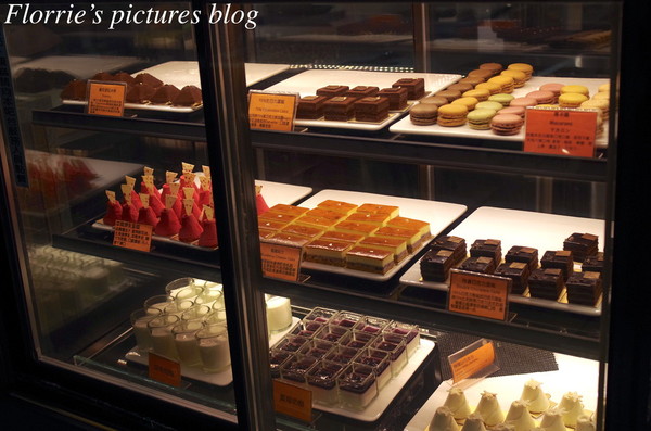 醉麻辣：台北美食(忠孝敦化站)~醉麻辣 麻辣鴛鴦鍋專門店~高品質的吃到飽東區麻辣火鍋店，漂亮的馬卡龍當餐後甜點