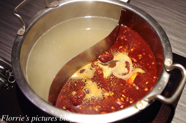 醉麻辣：台北美食(忠孝敦化站)~醉麻辣 麻辣鴛鴦鍋專門店~高品質的吃到飽東區麻辣火鍋店，漂亮的馬卡龍當餐後甜點