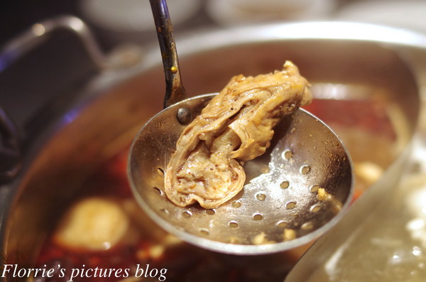 醉麻辣：台北美食(忠孝敦化站)~醉麻辣 麻辣鴛鴦鍋專門店~高品質的吃到飽東區麻辣火鍋店，漂亮的馬卡龍當餐後甜點