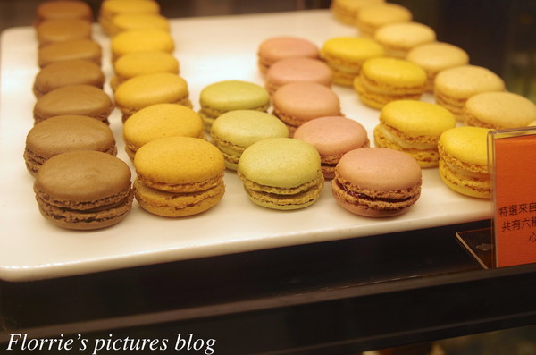 醉麻辣：台北美食(忠孝敦化站)~醉麻辣 麻辣鴛鴦鍋專門店~高品質的吃到飽東區麻辣火鍋店，漂亮的馬卡龍當餐後甜點