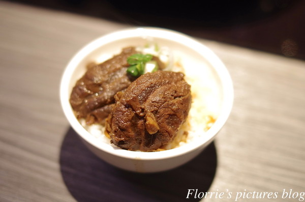 醉麻辣：台北美食(忠孝敦化站)~醉麻辣 麻辣鴛鴦鍋專門店~高品質的吃到飽東區麻辣火鍋店，漂亮的馬卡龍當餐後甜點