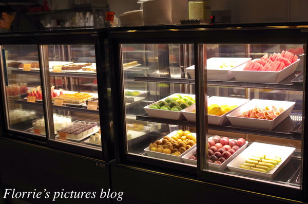 醉麻辣：台北美食(忠孝敦化站)~醉麻辣 麻辣鴛鴦鍋專門店~高品質的吃到飽東區麻辣火鍋店，漂亮的馬卡龍當餐後甜點