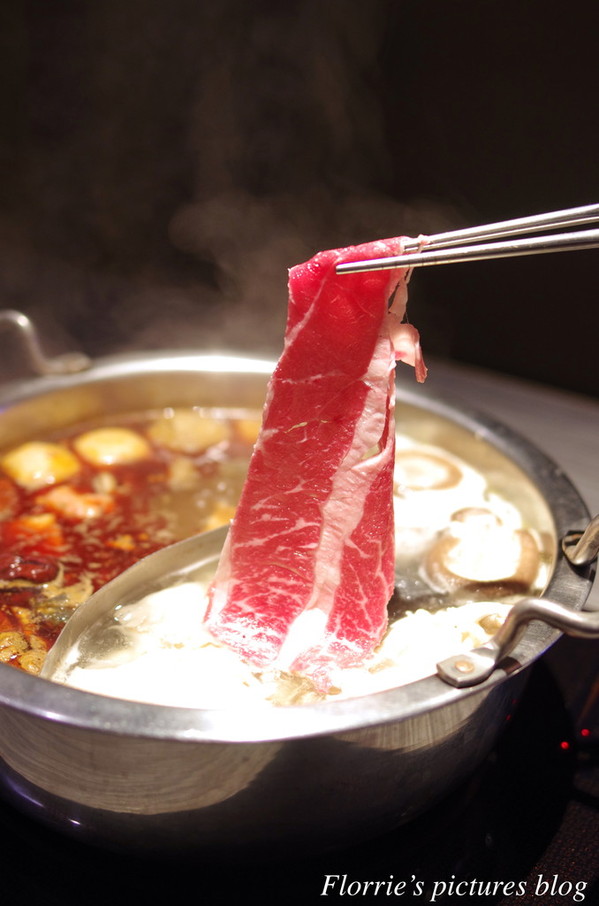 醉麻辣：台北美食(忠孝敦化站)~醉麻辣 麻辣鴛鴦鍋專門店~高品質的吃到飽東區麻辣火鍋店，漂亮的馬卡龍當餐後甜點