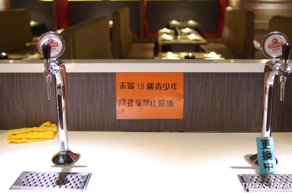 醉麻辣：台北美食(忠孝敦化站)~醉麻辣 麻辣鴛鴦鍋專門店~高品質的吃到飽東區麻辣火鍋店，漂亮的馬卡龍當餐後甜點