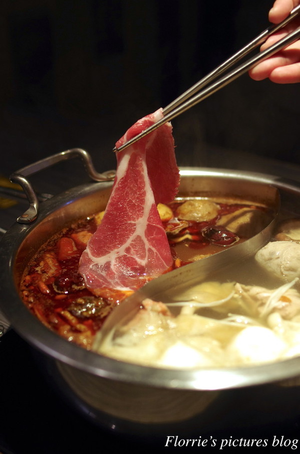 醉麻辣：台北美食(忠孝敦化站)~醉麻辣 麻辣鴛鴦鍋專門店~高品質的吃到飽東區麻辣火鍋店，漂亮的馬卡龍當餐後甜點