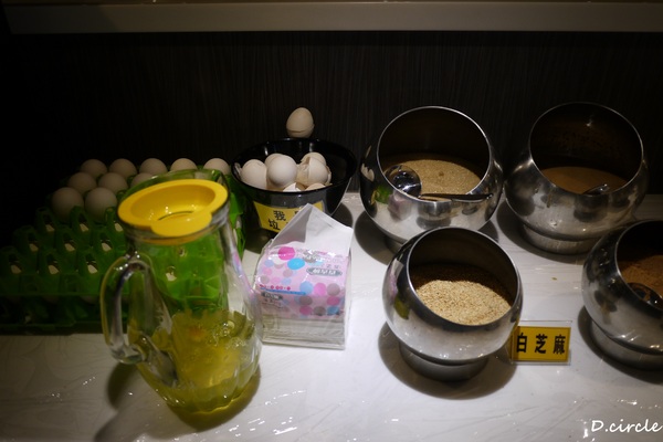 醉麻辣:台北市●大安區-醉麻辣~食材精緻的吃到飽火鍋!!!法國馬卡龍+哈根達斯~魅力無法擋!!!