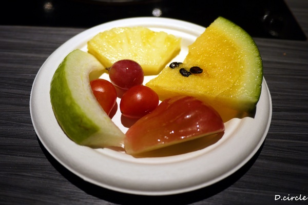 醉麻辣:台北市●大安區-醉麻辣~食材精緻的吃到飽火鍋!!!法國馬卡龍+哈根達斯~魅力無法擋!!!