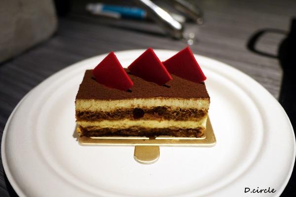 醉麻辣:台北市●大安區-醉麻辣~食材精緻的吃到飽火鍋!!!法國馬卡龍+哈根達斯~魅力無法擋!!!