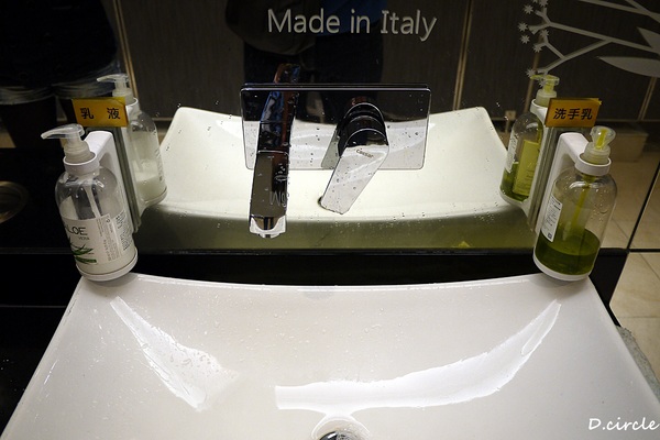 醉麻辣:台北市●大安區-醉麻辣~食材精緻的吃到飽火鍋!!!法國馬卡龍+哈根達斯~魅力無法擋!!!