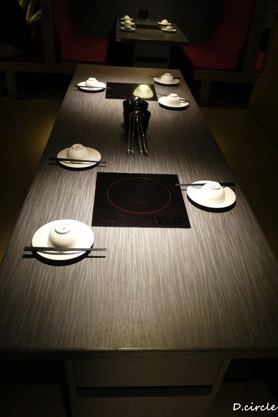 醉麻辣:台北市●大安區-醉麻辣~食材精緻的吃到飽火鍋!!!法國馬卡龍+哈根達斯~魅力無法擋!!!