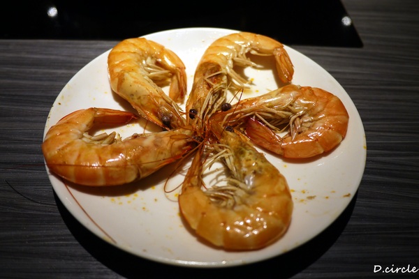 醉麻辣:台北市●大安區-醉麻辣~食材精緻的吃到飽火鍋!!!法國馬卡龍+哈根達斯~魅力無法擋!!!