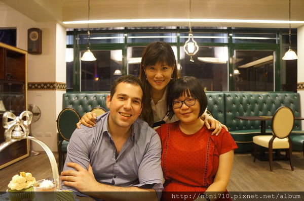 1381905870-2364580853_n