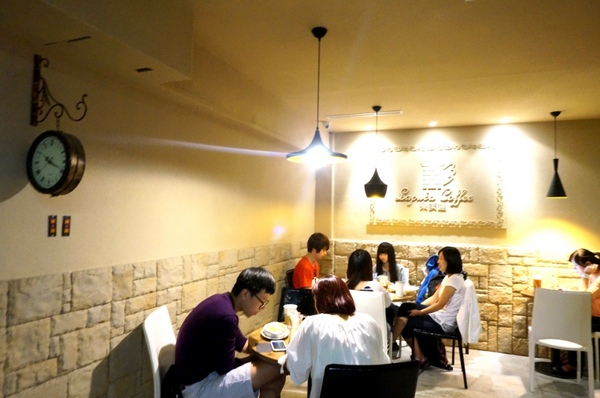 樂芙達咖啡：【口碑券】在小鄉村風享用美食的美好時光『板橋/樂芙達咖啡』