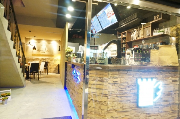 樂芙達咖啡：【口碑券】在小鄉村風享用美食的美好時光『板橋/樂芙達咖啡』