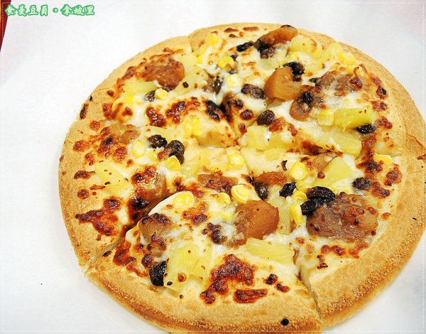 拿坡里披薩(景新店):『試吃』【拿坡里披薩】蘋果肉桂披薩。甜甜新口味