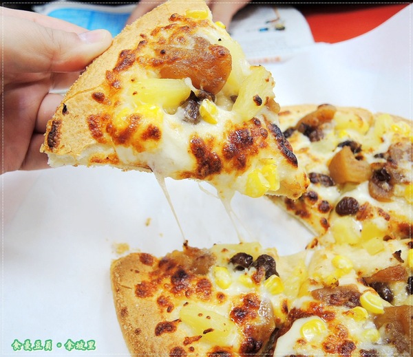 拿坡里披薩(景新店):『試吃』【拿坡里披薩】蘋果肉桂披薩。甜甜新口味