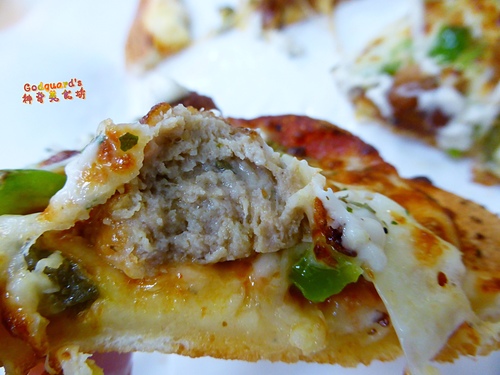 拿坡里披薩(和平店)：(體驗)[全省] 文末抽獎！拿坡里新產品～紅酒醬肉丸披薩