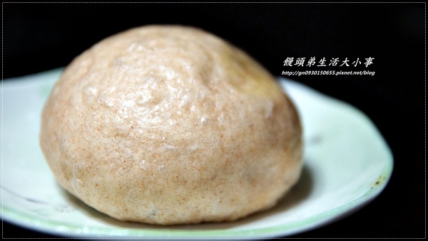 二十六番老麵饅頭：【二十六番老麵饅頭】五顏六色的養生饅頭~滿足你的視覺跟味覺