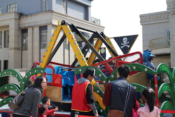 擁恆文創園區：基隆「擁恆文創園區」羊羊得意嘉年華/風車藝術