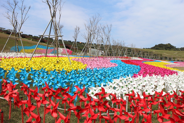 擁恆文創園區：基隆「擁恆文創園區」羊羊得意嘉年華/風車藝術