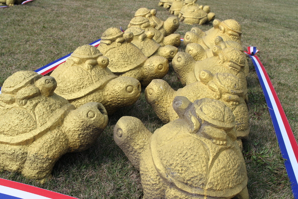 擁恆文創園區：基隆「擁恆文創園區」羊羊得意嘉年華/風車藝術