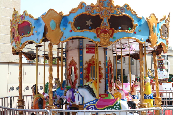 擁恆文創園區：基隆「擁恆文創園區」羊羊得意嘉年華/風車藝術