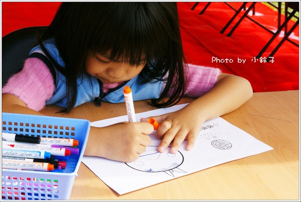 擁恆文化園區:基隆「擁恆文創園區」超大風車版黃色小鴨