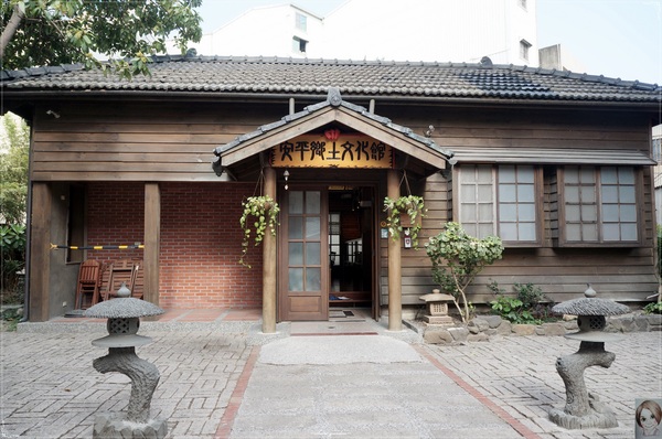 茉莉巷：[2014中南部四天之旅]台南 安平 茉莉巷&效忠街~小確幸之巷弄漫遊