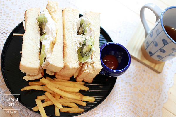 晴空樹 skytree：[板橋]晴空樹 skytree 咖啡館:日式料理小缽好食,甜煎餅,三明治,早午餐(文內有菜單價位)