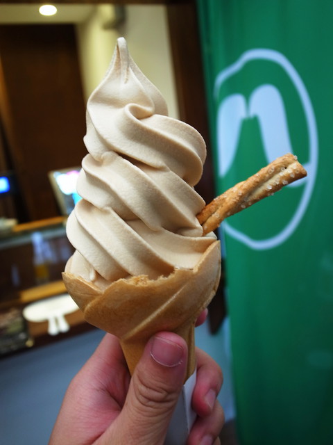 白鬍子 Milk Beard 鮮奶霜淇淋專賣店:<台北|東區>冬天也要吃霜淇淋~白鬍子 Milk Beard 鮮奶霜淇淋專賣店