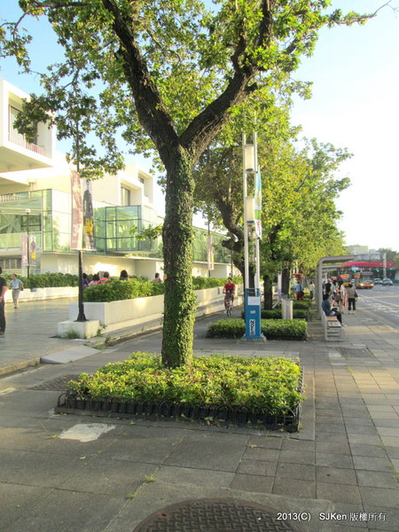 cm20131021___b3a31d8ad8f2e1a4eefecfbcf93