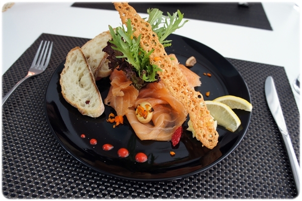 TENTATION 品法式餐廳 French Cuisine by Guillaume：[邀約] ★TENTATION 品法式餐廳★純白幽靜的用餐環境，放慢腳步，細細品嚐主廚精心準備的每道料理❤