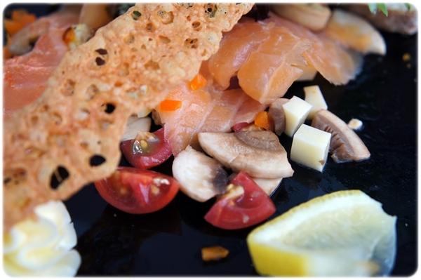 TENTATION 品法式餐廳 French Cuisine by Guillaume：[邀約] ★TENTATION 品法式餐廳★純白幽靜的用餐環境，放慢腳步，細細品嚐主廚精心準備的每道料理❤