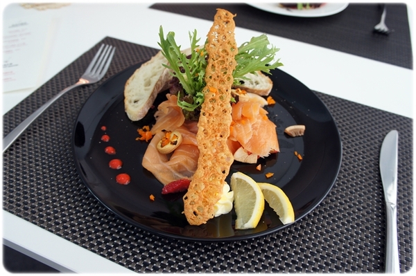 TENTATION 品法式餐廳 French Cuisine by Guillaume：[邀約] ★TENTATION 品法式餐廳★純白幽靜的用餐環境，放慢腳步，細細品嚐主廚精心準備的每道料理❤