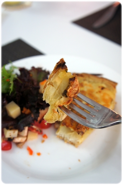 TENTATION 品法式餐廳 French Cuisine by Guillaume：[邀約] ★TENTATION 品法式餐廳★純白幽靜的用餐環境，放慢腳步，細細品嚐主廚精心準備的每道料理❤