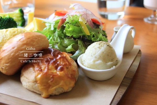 Café IsShoNi 一緒二:【台南】 Café IsShoNi一緒二咖啡──老屋早午餐/民宿