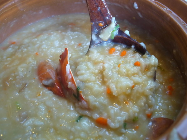 皇池溫泉御膳館:<北投|溫泉>冷氣團報到~皇池泡溫泉暖呼呼~還有好喝的紅蟳砂鍋粥!!!