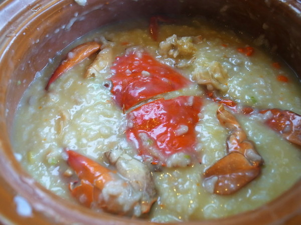 皇池溫泉御膳館:<北投|溫泉>冷氣團報到~皇池泡溫泉暖呼呼~還有好喝的紅蟳砂鍋粥!!!