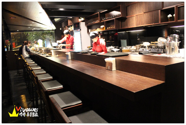 甕也燒肉(延吉店):【口碑券27】台北大安區|單點式高品質專人代烤燒肉專賣『甕也炭火燒肉 (延吉店)』