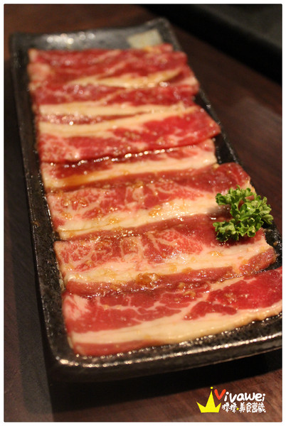 甕也燒肉(延吉店):【口碑券27】台北大安區|單點式高品質專人代烤燒肉專賣『甕也炭火燒肉 (延吉店)』