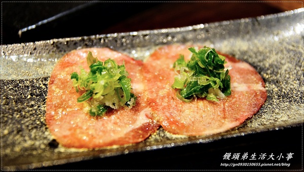 甕也燒肉(延吉店):【食記/台北市】自己不用動手烤~專人服務的燒烤店♪♪甕也炭火燒肉-延吉店♪♪