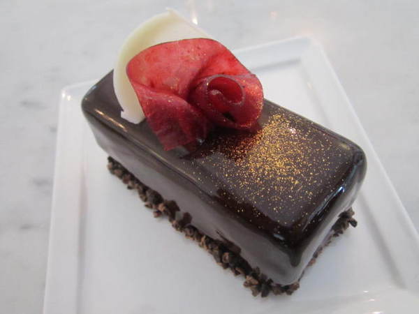 Micasa Dolci Patisserie 蜜膳屋：《口碑券》Micasa Dolci 蜜膳屋│午後有約 香酥熱水果派超吸睛❤@國父紀念館站