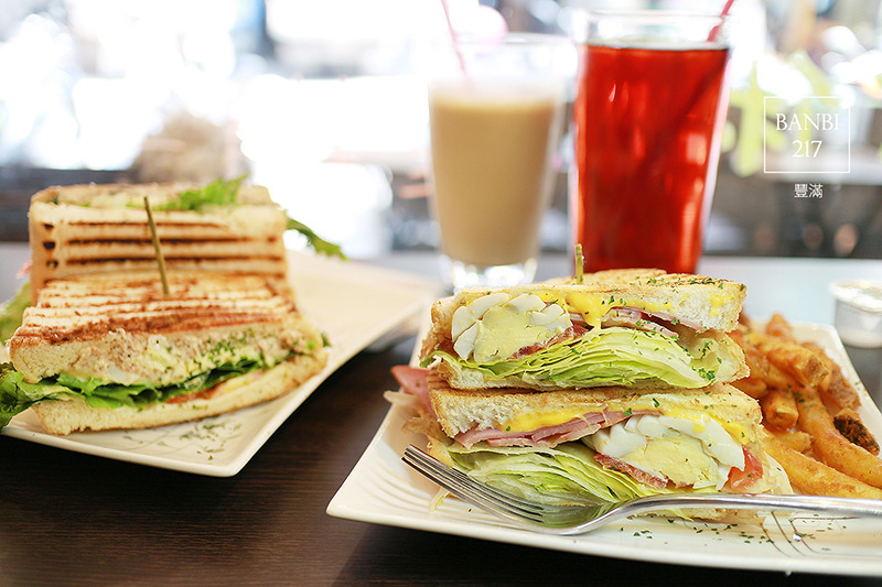 Banbi217 美食旅遊: 豐滿咖啡早午餐 好吃平價的三明治吐司與輕食brunch(板橋美食,捷運新埔站)