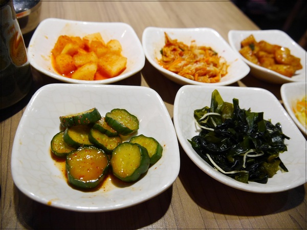 九尾韓國豆腐煲:【東區】九尾韓國豆腐煲專賣店【平價韓國家庭料理】